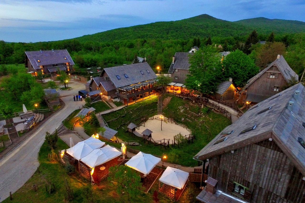 Boutique Hotel Plitvice プリトビッチェ・セロ エクステリア 写真